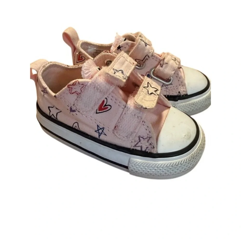 Converse Chuck Taylor All Star Infant Pink Stars Hearts Sneakers Size 3